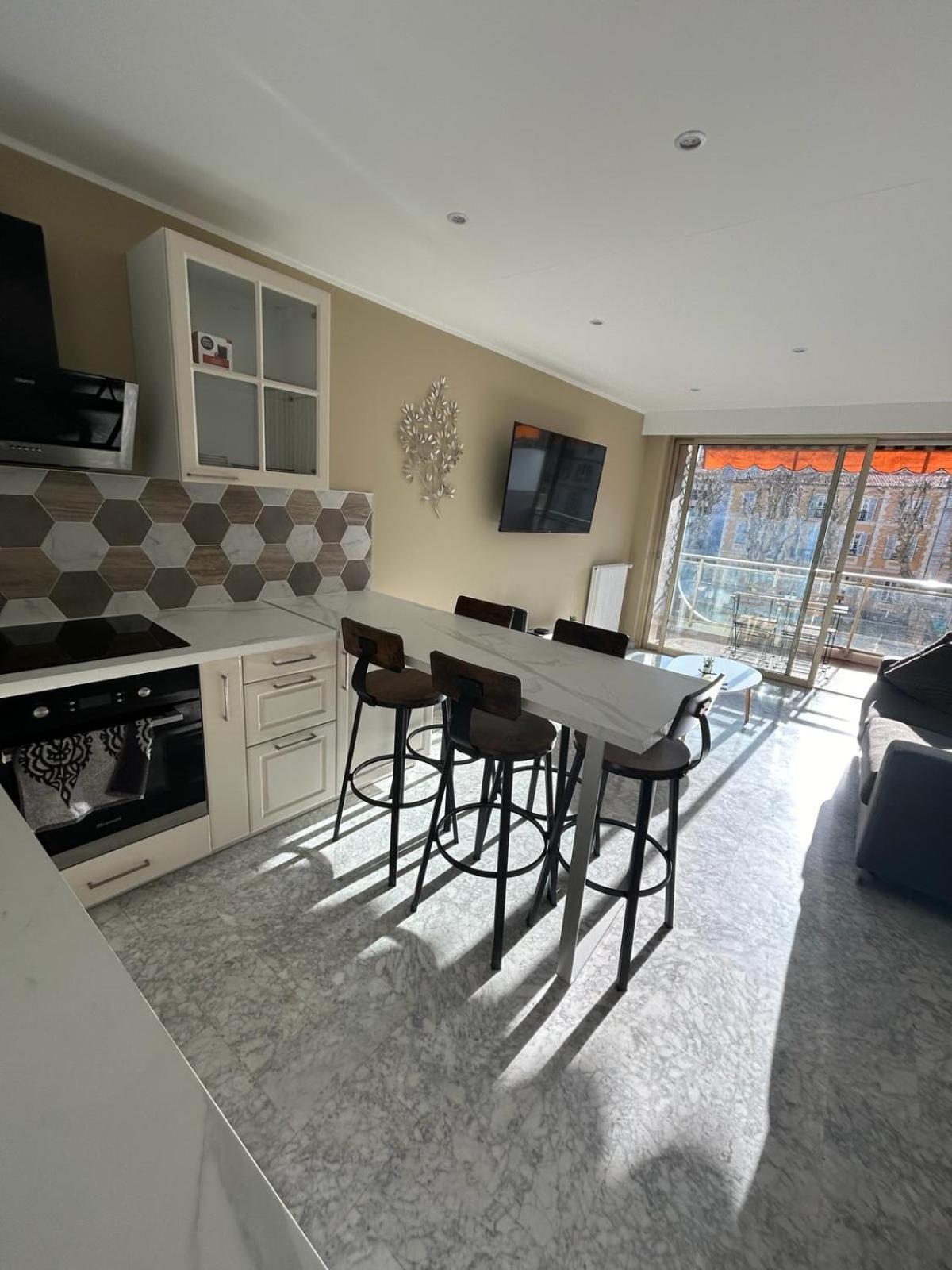 Immeuble Le Regency, Appartement 4 Pieces, 80 Metres De La Plage Ментона Экстерьер фото