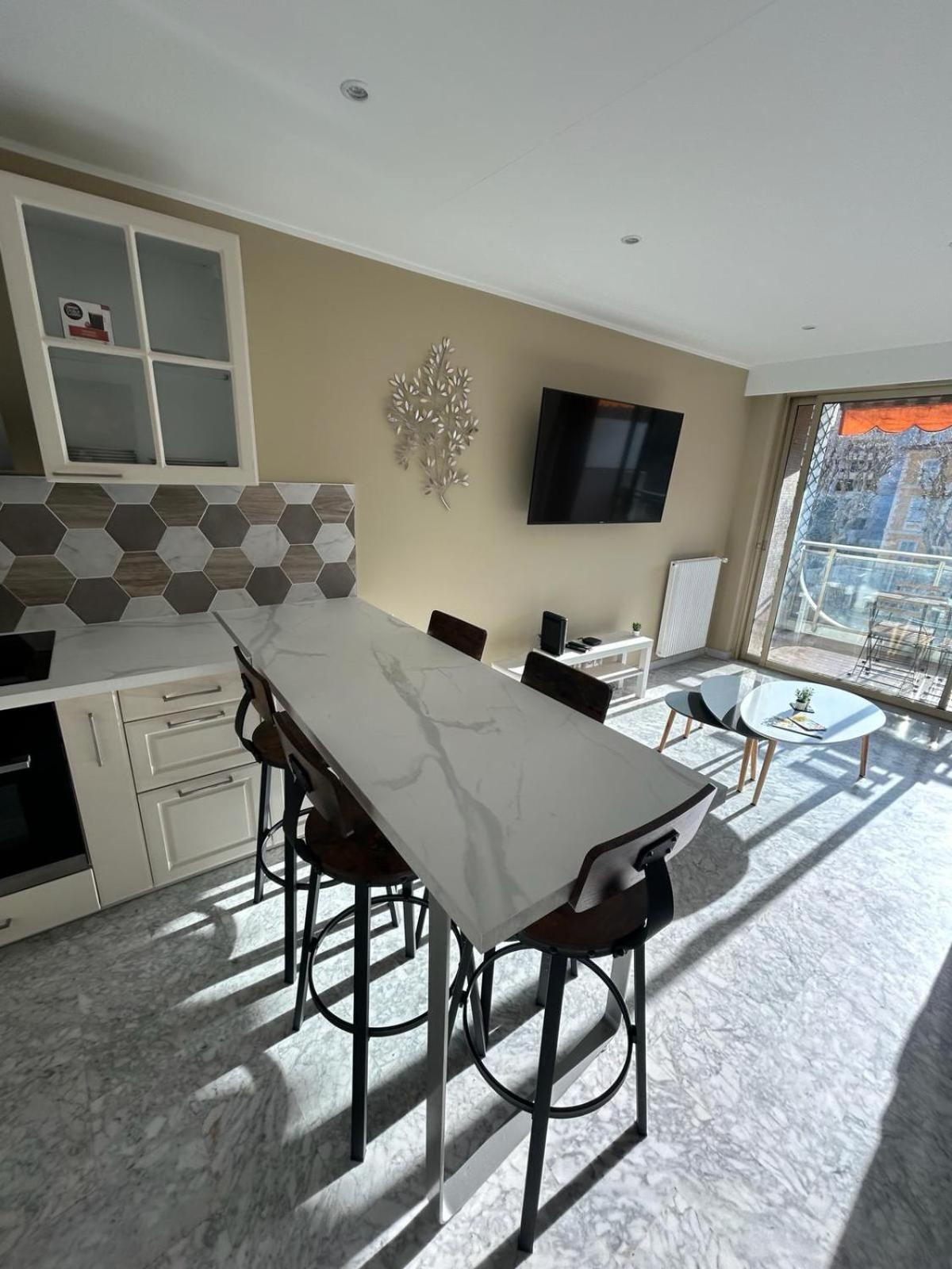 Immeuble Le Regency, Appartement 4 Pieces, 80 Metres De La Plage Ментона Экстерьер фото